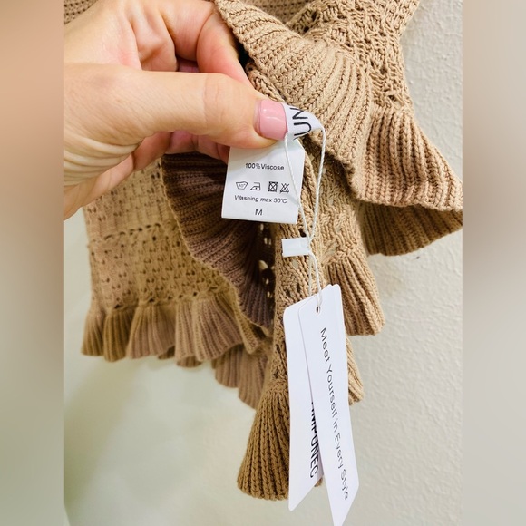 NWT Women's Tan Sleeveless Pointelle Knit Top size Medium - Picture 6 of 6